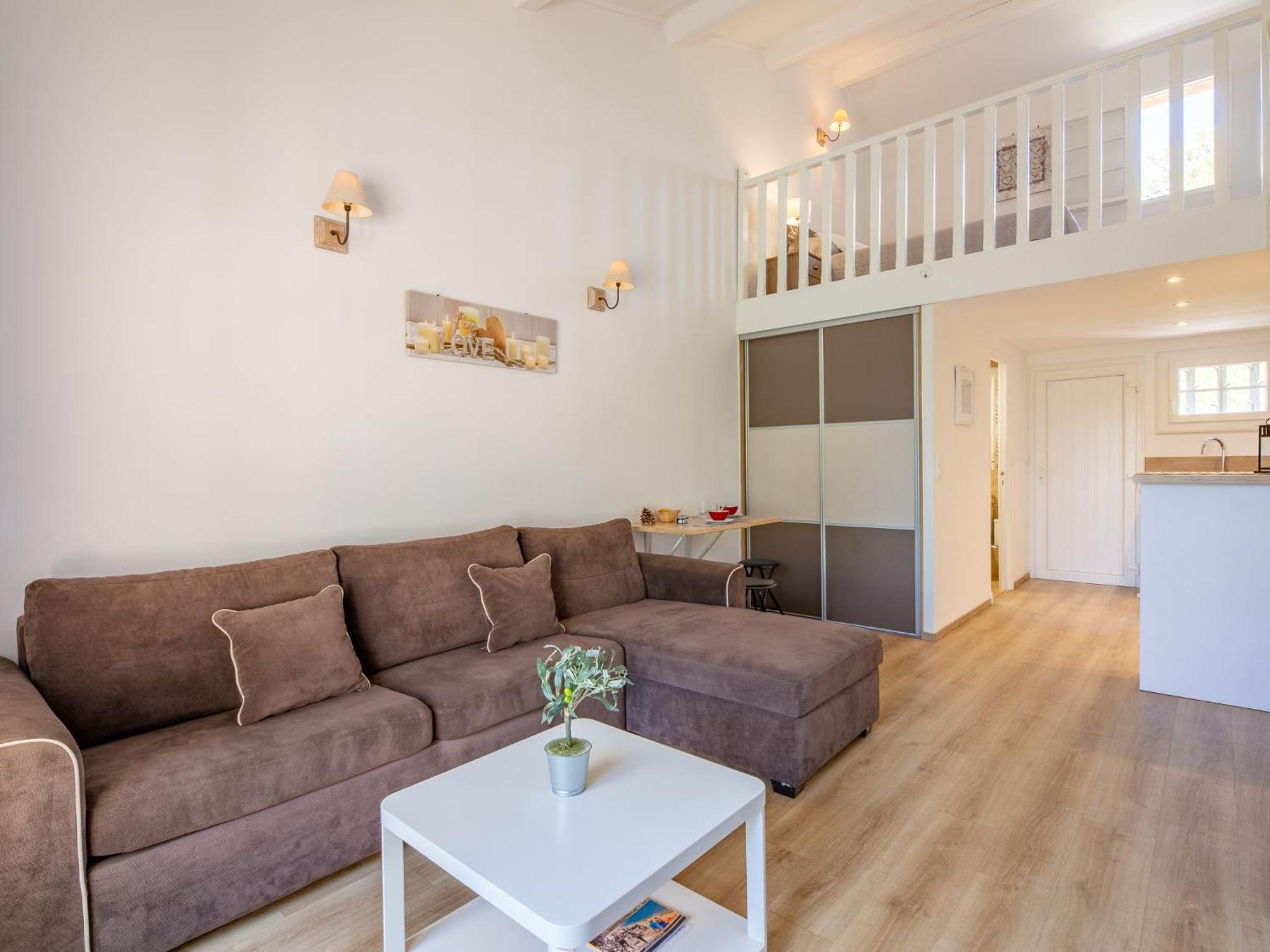 Studio Panorama By Interhome เลอิสซ็องเบรอ ภายนอก รูปภาพ